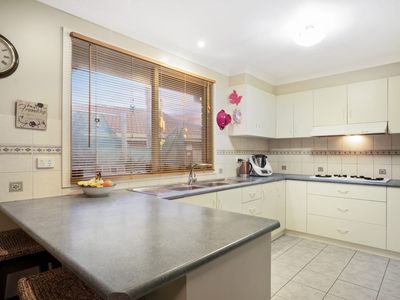 10 Somerset Close, Werribee