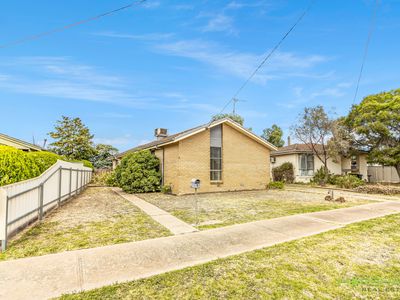 3 Felstead Avenue, Horsham