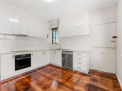 38 Symons Street, Preston