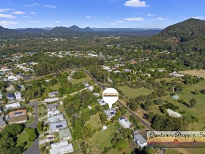 36 Buzaki Road, Glass House Mountains