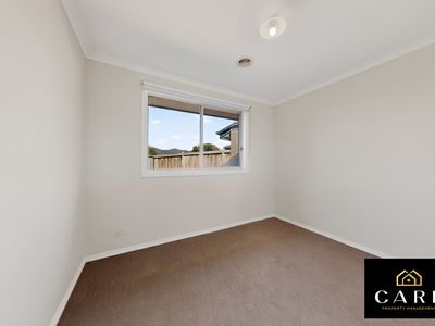 5 Stature Ave, Clyde North