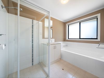 19 Yeltana Avenue, Huntfield Heights