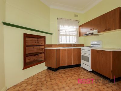 8 Cross Street, Bathurst