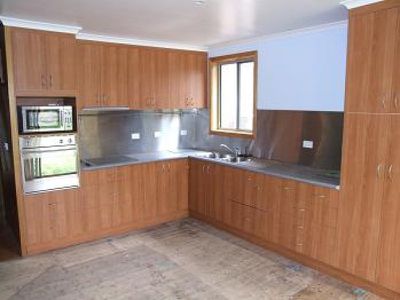 69 Roper Street, Mount Beauty