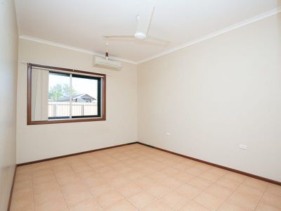 2 Dongara Place, South Hedland