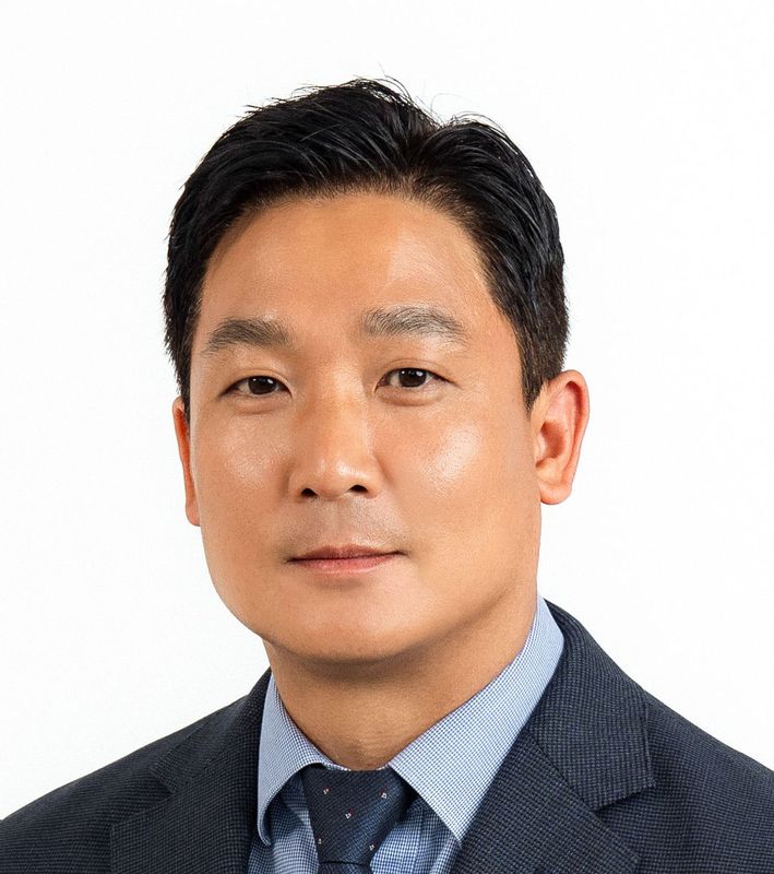 Eric (Jinyoung) Jang