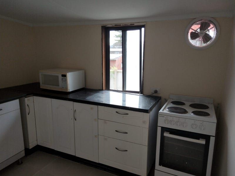 905 The Horsley Drive, Smithfield