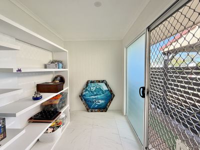 3 Moorhen Court, Eli Waters