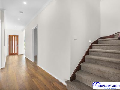 28 Hedgevale Drive, Officer