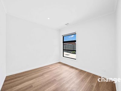 35A Maculata Drive, Cranbourne West