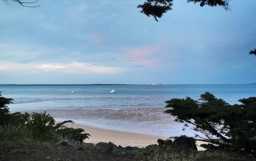 37 Stradbroke Avenue, Cowes