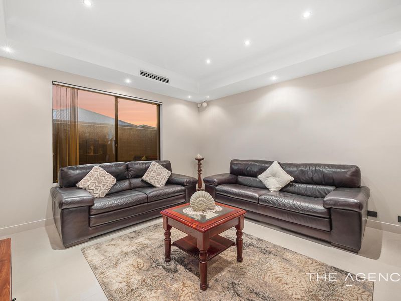 4 Sandford Avenue, Lake Coogee