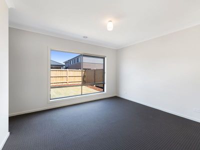 27 Ambient Way, Point Cook