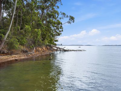 4645 Channel Highway, Gordon