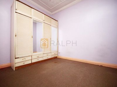 2 / 2 Browning Avenue, Lakemba