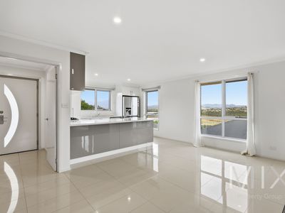 2 Jye Court, Old Beach
