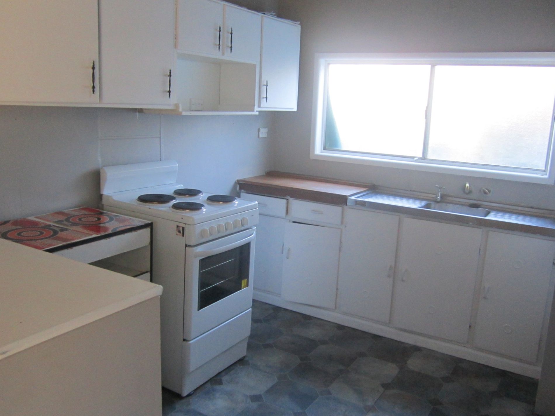 346 Northcliffe Drive, Lake Heights