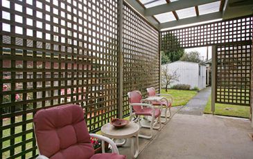 8 Sylvia Road, Beaconsfield