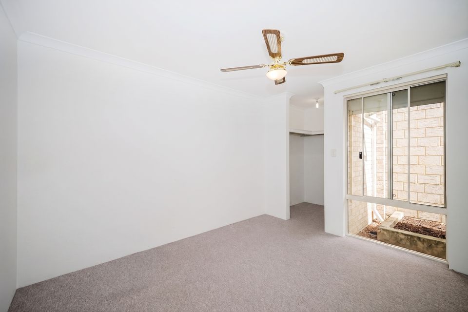8 RAMSAY PLACE, Bibra Lake