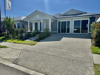 6 Hines Street , Walloon