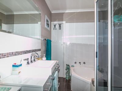 6684 Channel Highway, Deep Bay