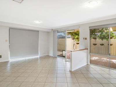 17 Coomer Elbow, South Guildford