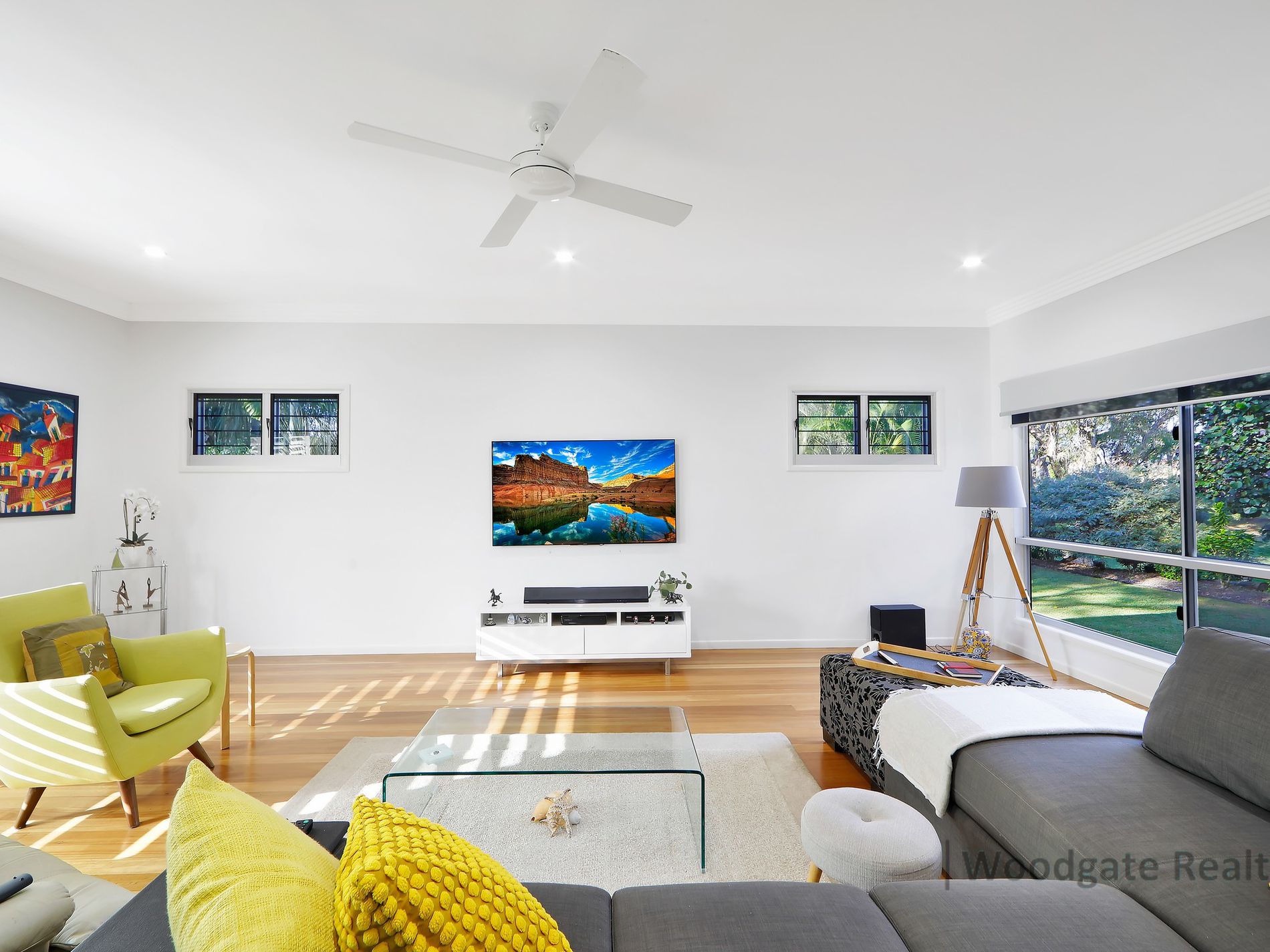 10 PAPERBARK COURT, Woodgate