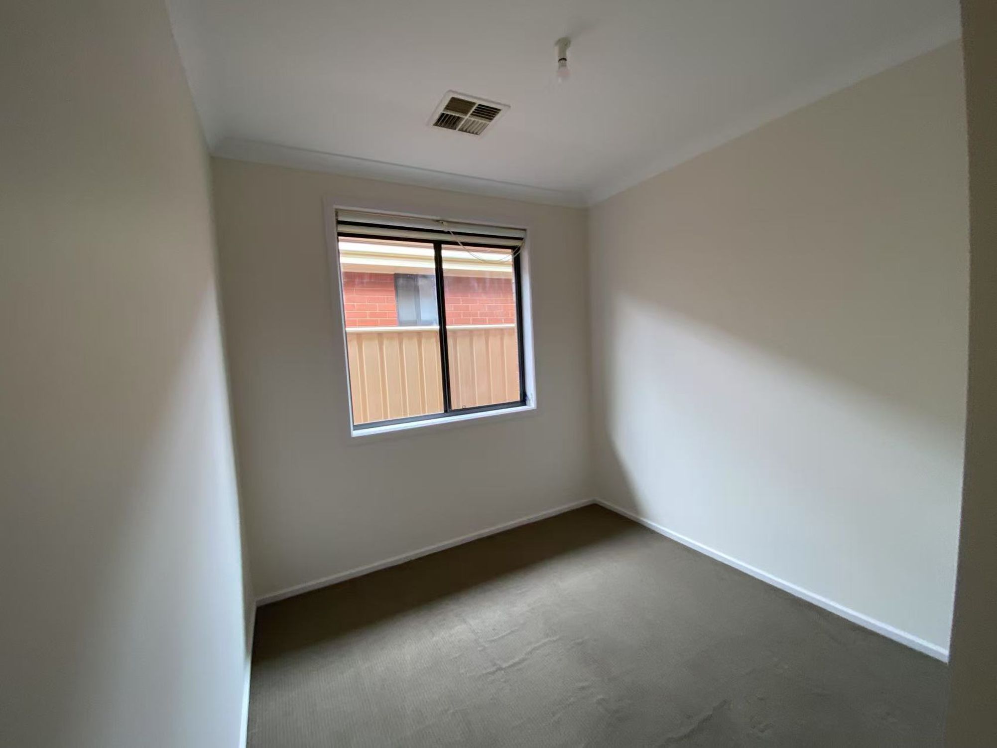 12 York Street, Northfield