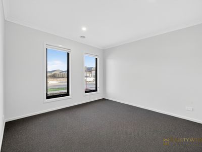 20 Ellisburg Street, Manor Lakes
