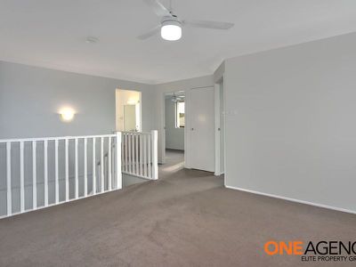 33 St James Crescent, Worrigee