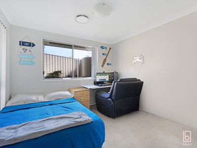 2 / 29 Dahlia Avenue, Hamlyn Terrace