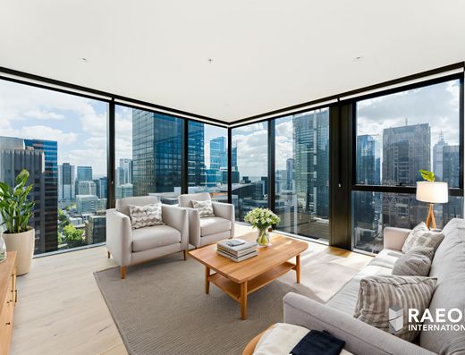 Elegant City Living in a Timeless Collins Street Address