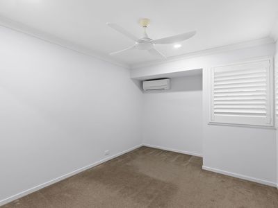 32 Brook Street, Wakerley