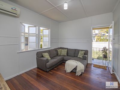 202 Glebe Road, Booval