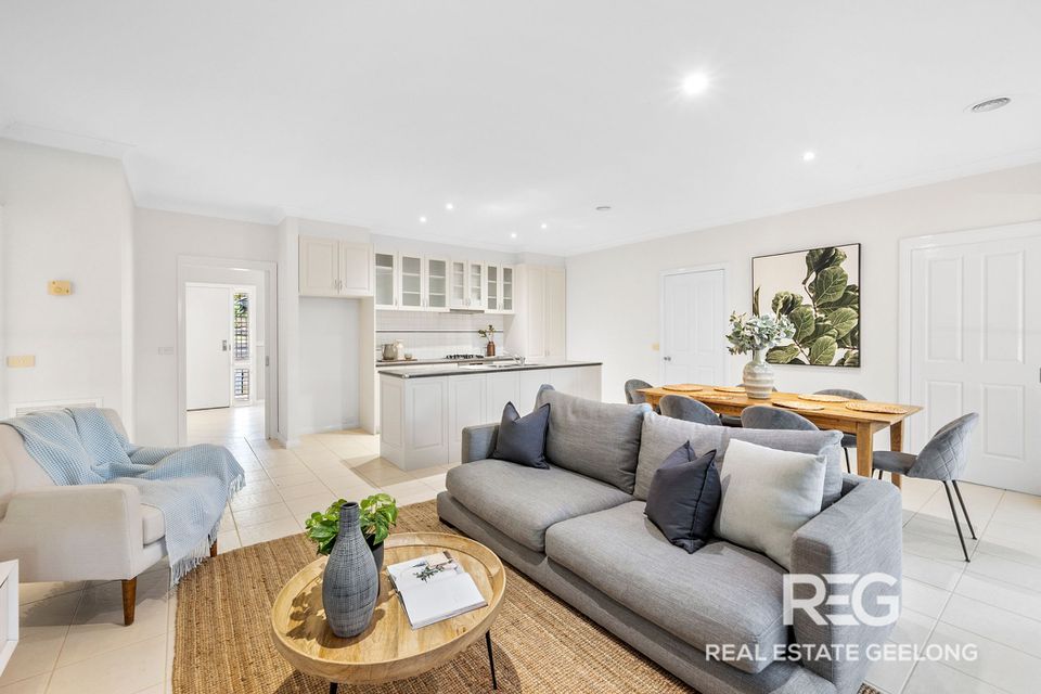 2C Desmond Street, Highton