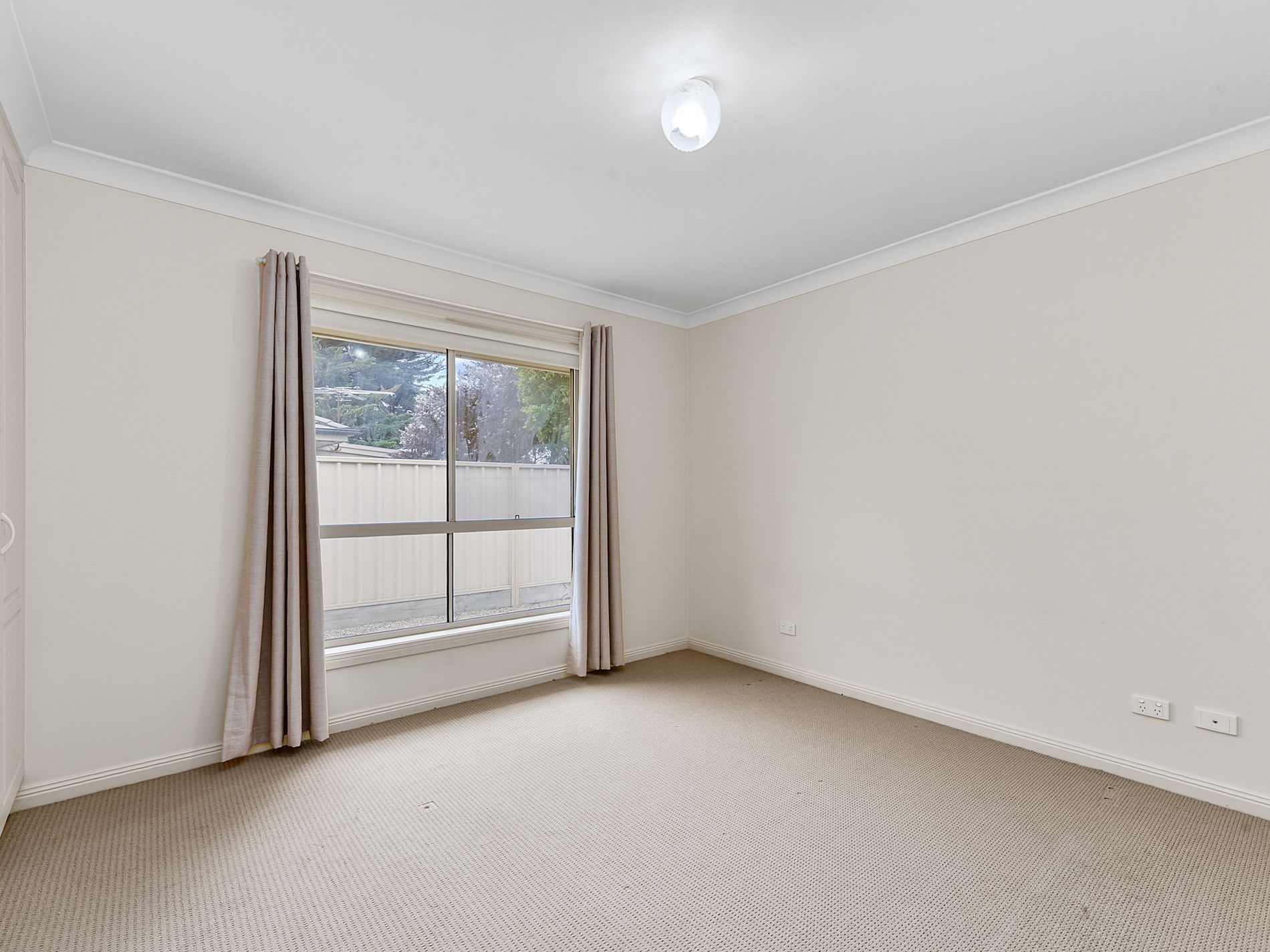 8 / 58 Williams Road , Millicent