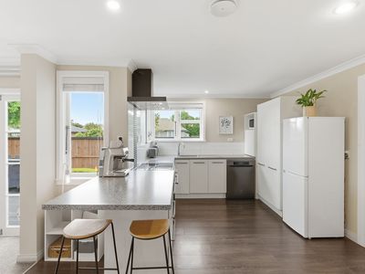 8 Dufek Crescent, Wigram