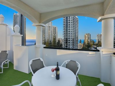 215 / 9-21 BEACH PARADE, Surfers Paradise