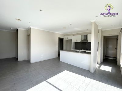 1 / 5 Equine Court, Tarneit