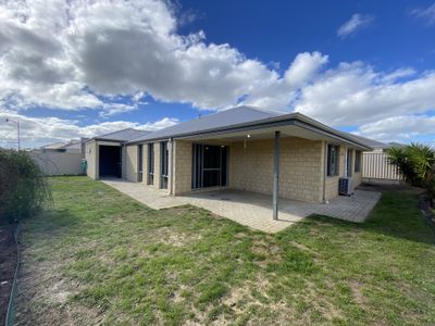 22 Geographe Bay Pass, Secret Harbour