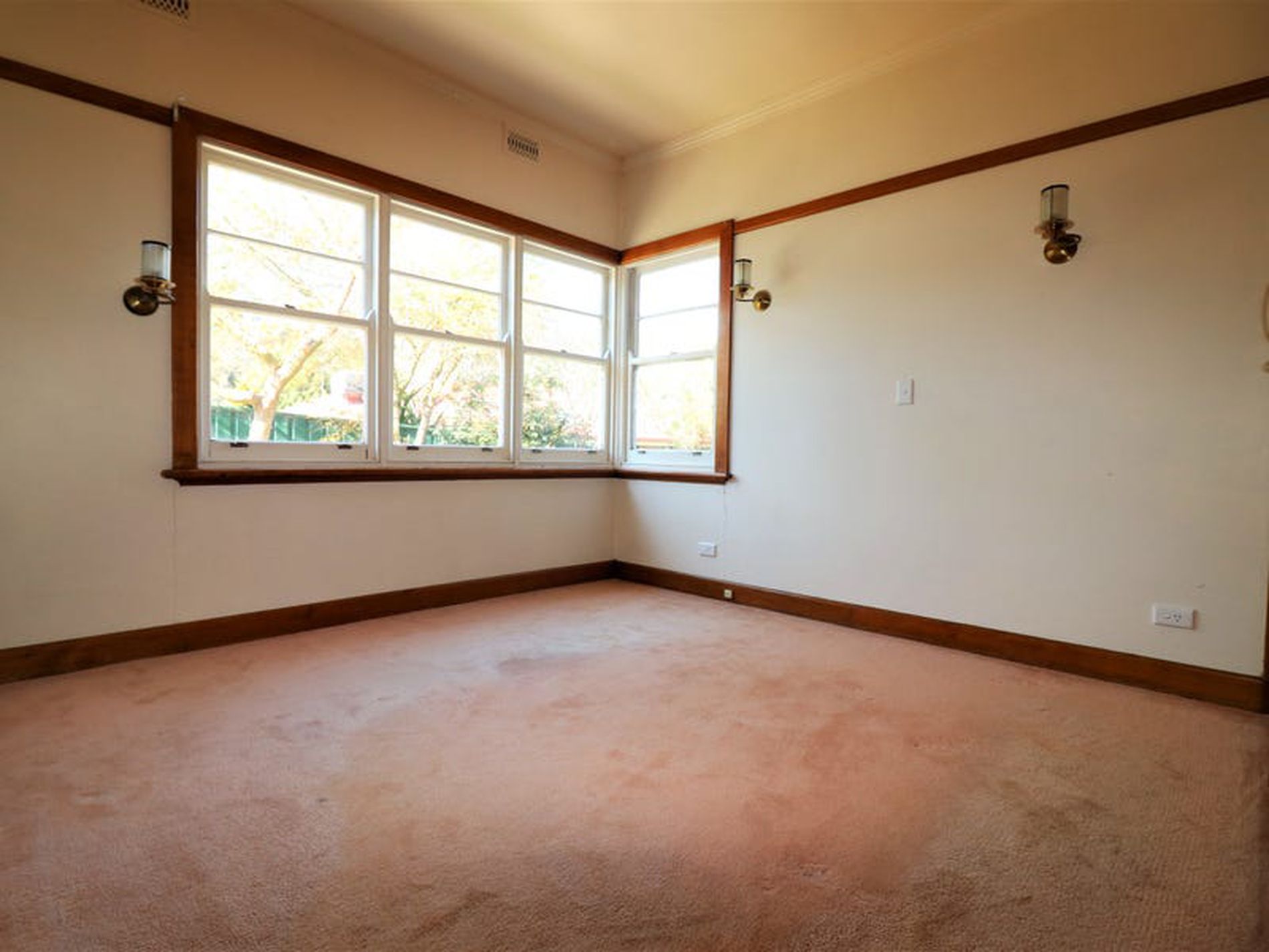 51 The Esplanade, Seymour