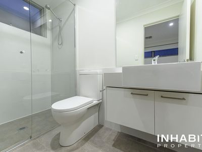 4 / 193 Grand Promenade, Doubleview