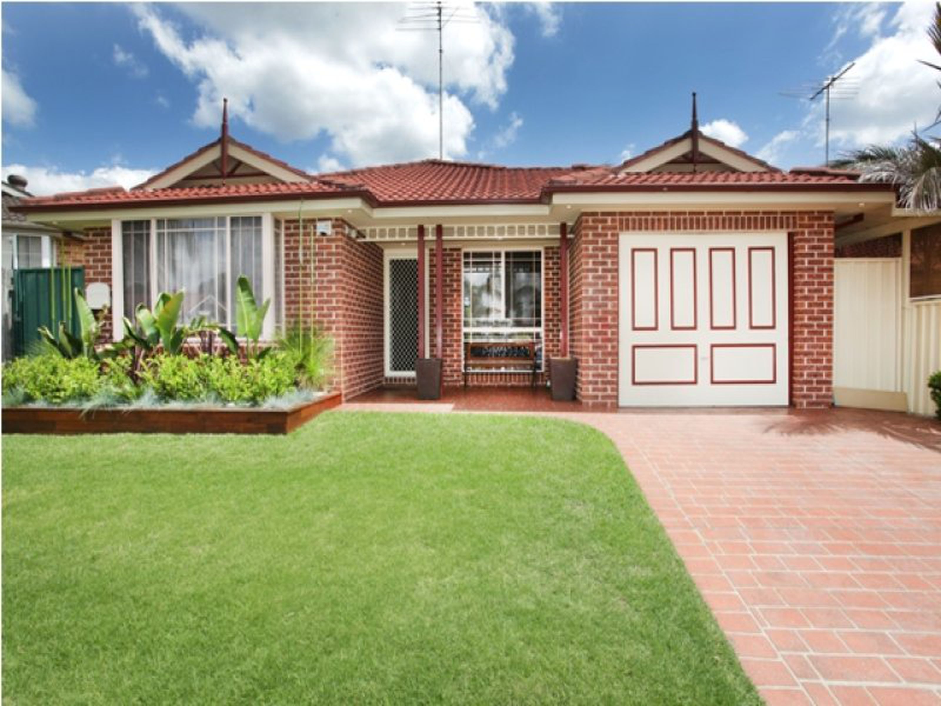 35 Kumbara Close, GLENMORE PARK