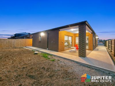 4 Dewberry Street, Manor Lakes