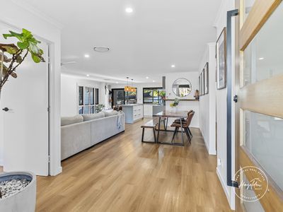 8 Gympie Street South, Landsborough