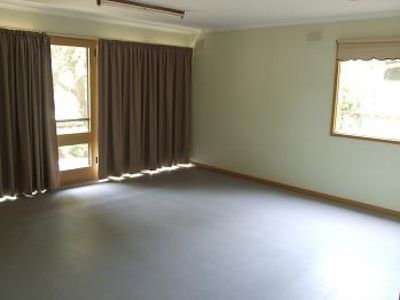 72 St Bernard Drive , Tawonga South