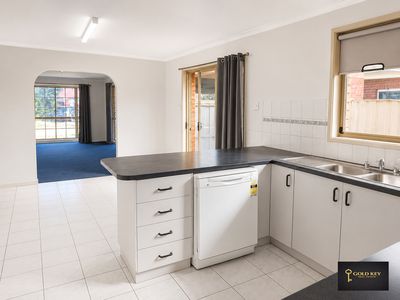 16 Tiber Close, Werribee