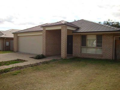 10 Armani Avenue, Wulkuraka