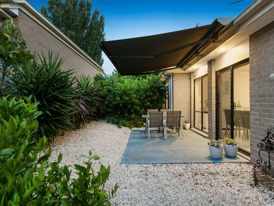 2 / 17 Bass Avenue, Rosebud
