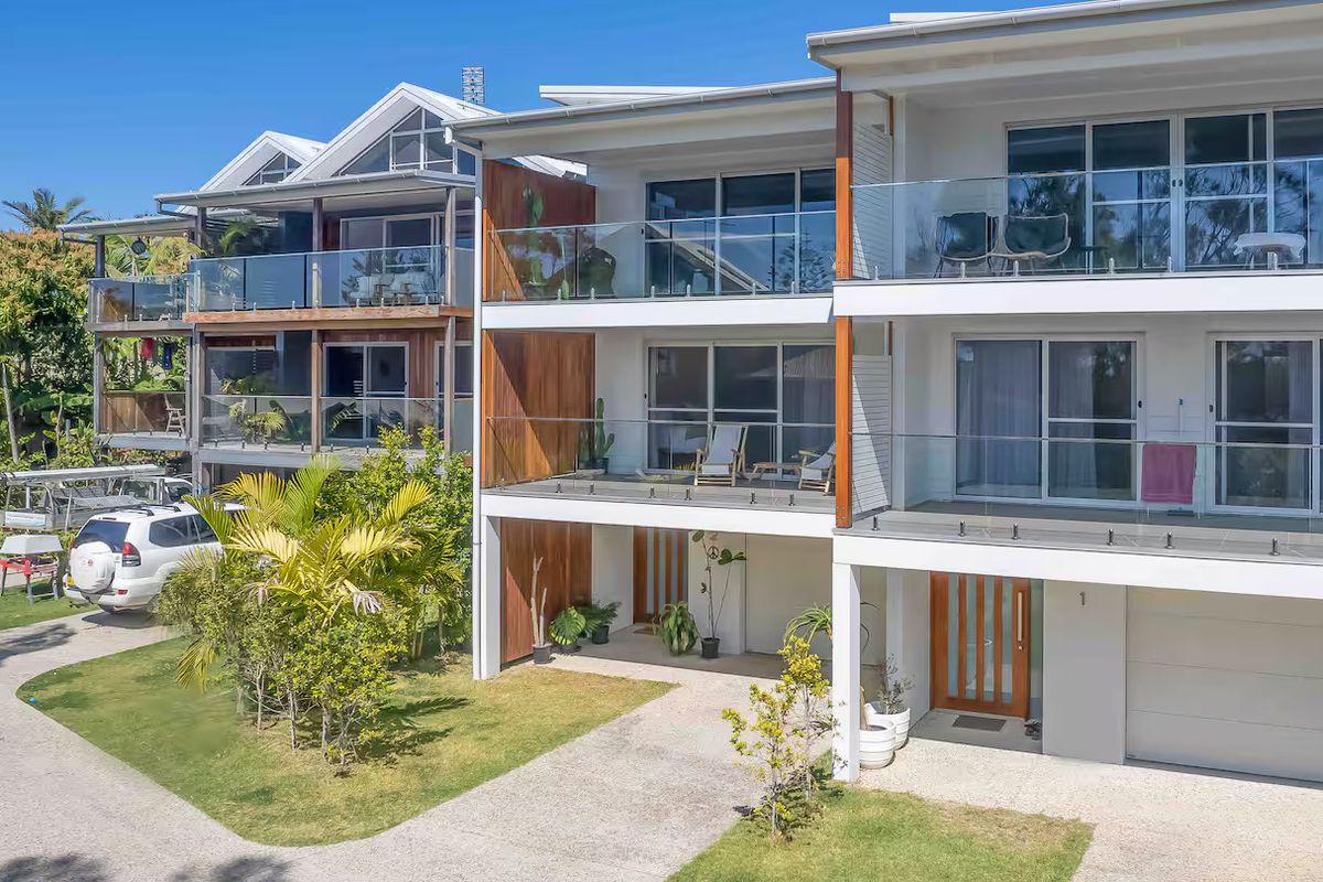 2 / 2 Bay Street, Angourie